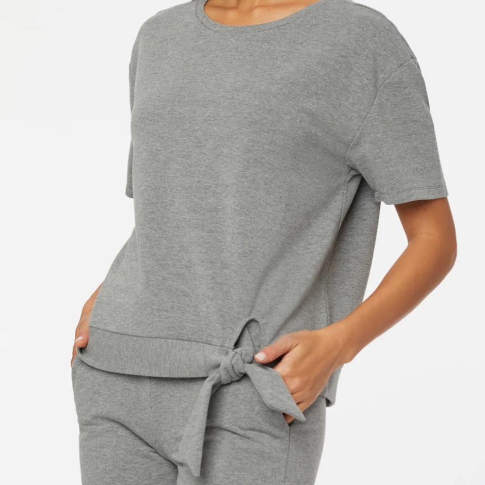 NYDJ Forever Comfort Short Sleeved Tie Front Sweatshirt, Size XL in Grey.
